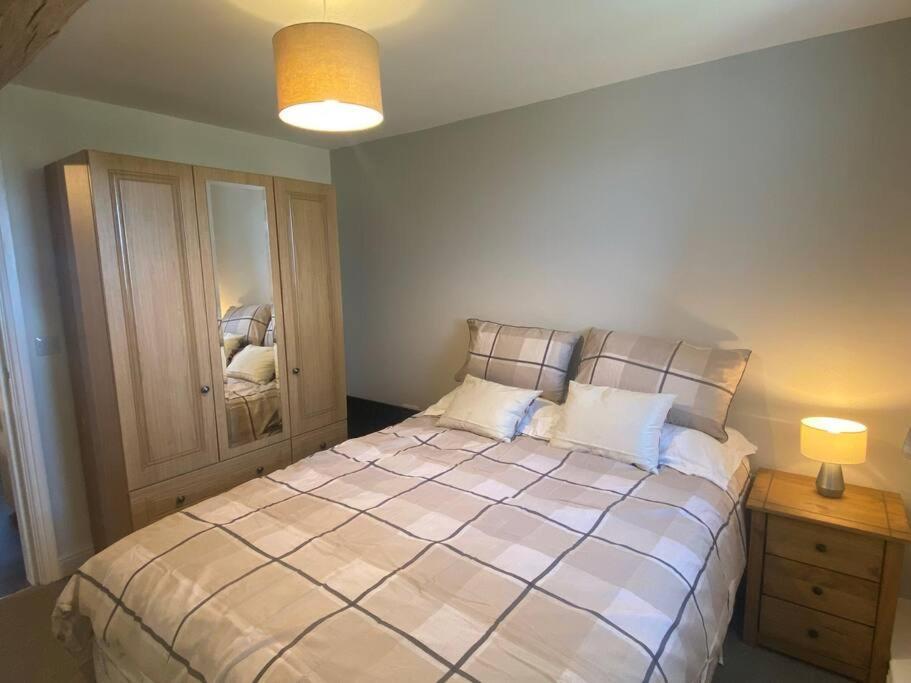 The Hayloft At Wrampool Farm Appartement Preston  Buitenkant foto